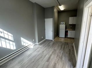 8906 W Chester Pike #B, Upper Darby, PA 19082