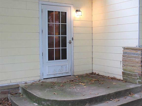 3rd image of 1206 N Cherokee Ave