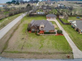 101 Ash Dr, Waxahachie, TX 75165