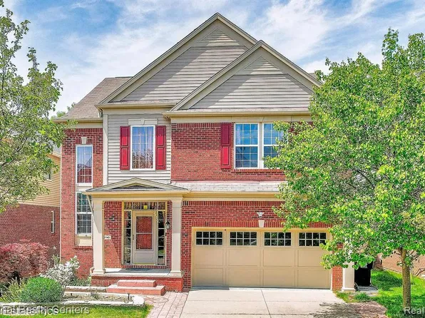 45149 Bartlett Dr, Novi, MI 48377
