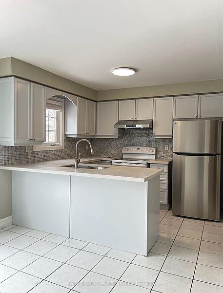 Mississauga House for rent - 3 Bedrooms — photo 9