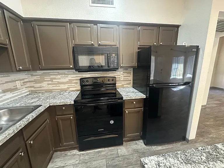 2601 W Broadway Blvd #554 — Photo 10