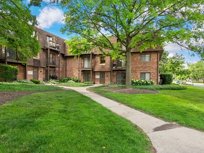 1520 S Fairfield Ave APT 33C, Lombard, IL, 60148