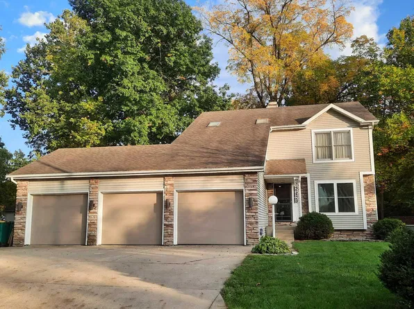 144 Hackberry Ct, Mishawaka, IN 46544