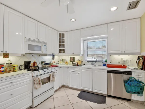 782 Nantucket Circle #782, Lake Worth, FL 33467