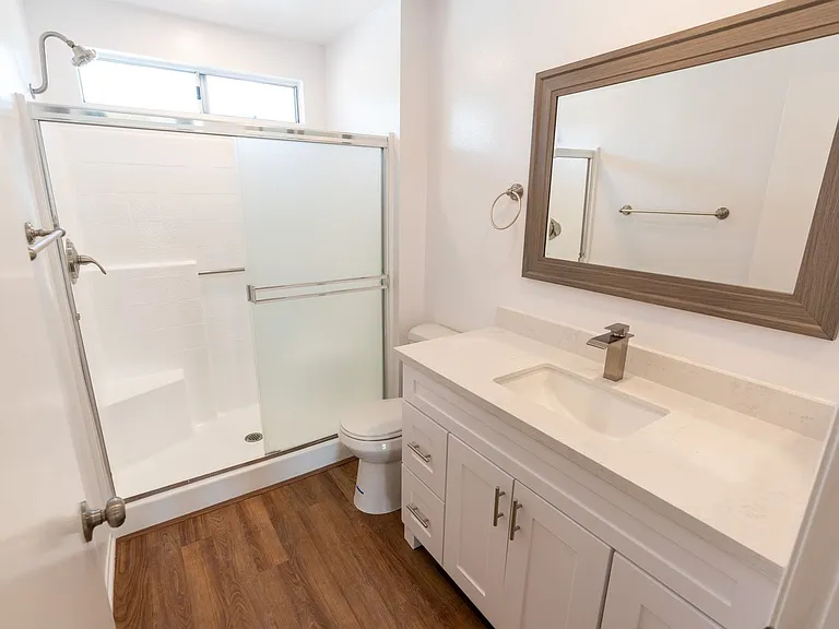 10755 Kling Street — Photo 40