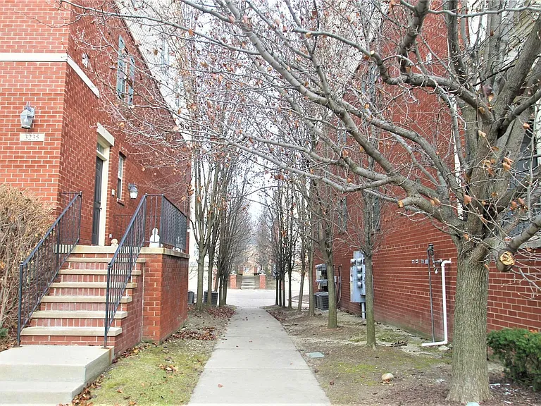 3243 Camden Dr #118 — Photo 27