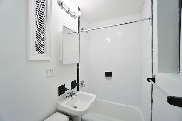 Rented by Best Apartments North Inc | media 25