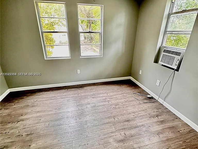 6326 NW 4th Ave #4 — Photo 8