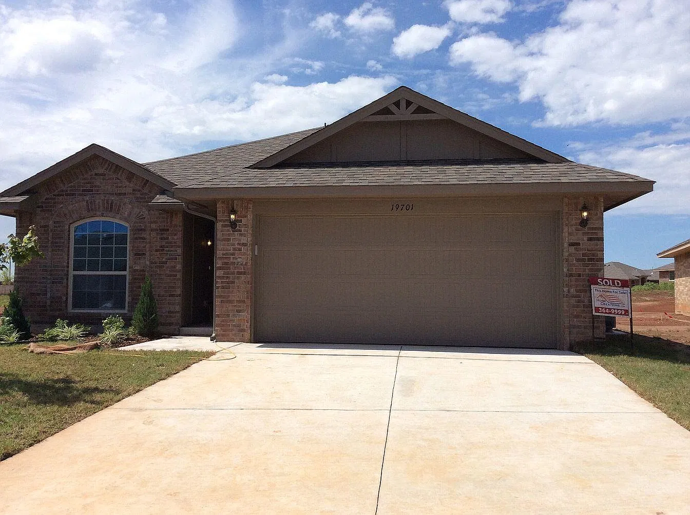 3 bed, 1246 sqft, $1,460 — Photo 1