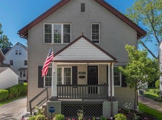 19175 Scenic Rd, Rocky River, OH 44116