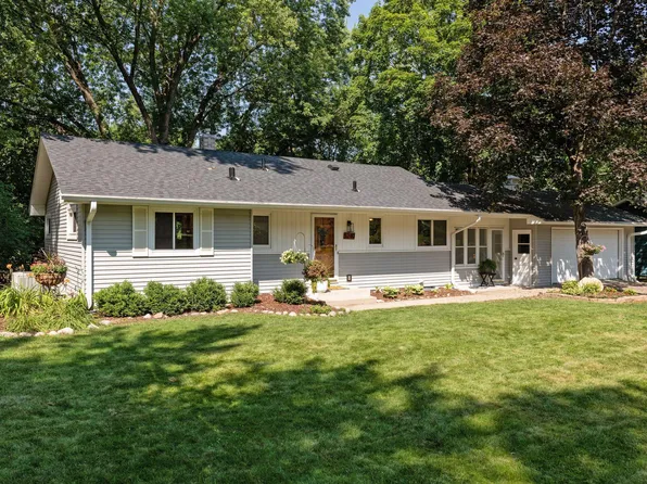 5240 Birch Rd, Minnetonka, MN 55345