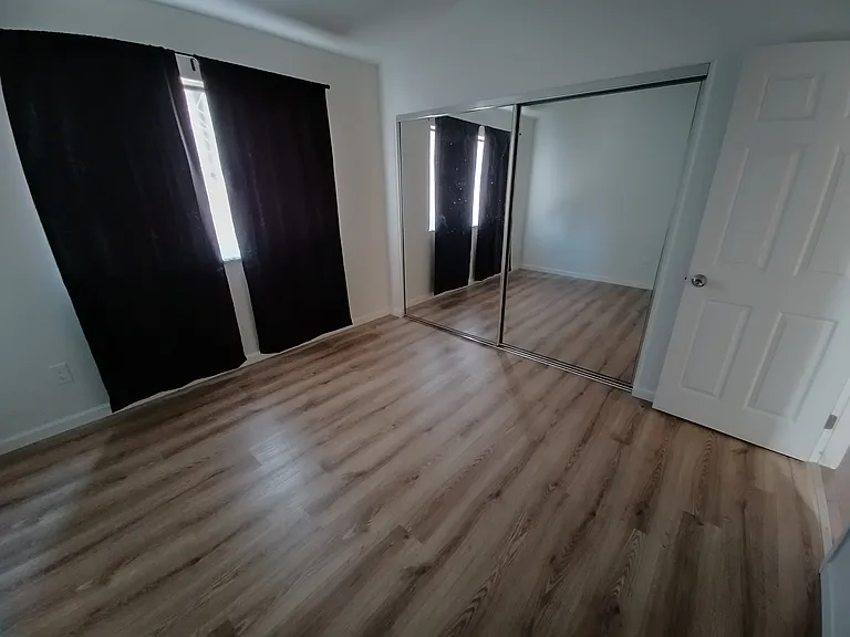 585 Hildale Cir — Photo 10