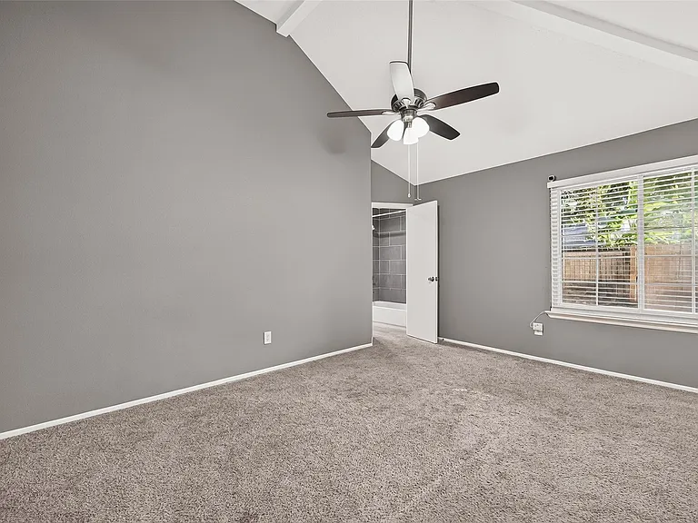 10031 Prospect Hill Dr — Photo 15