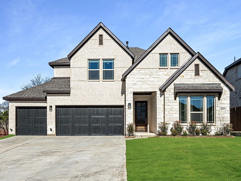 1st image of 828 Yosemite Dr