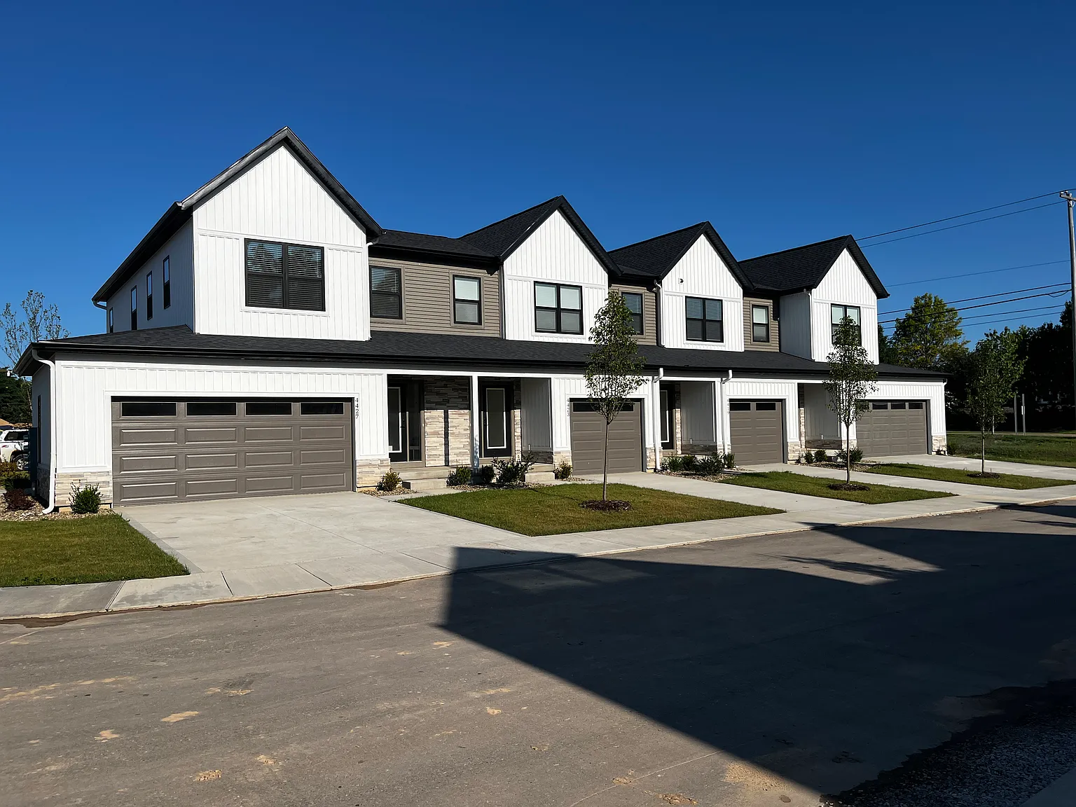 3 bed, 1510 sqft, $2,498 — Photo 1