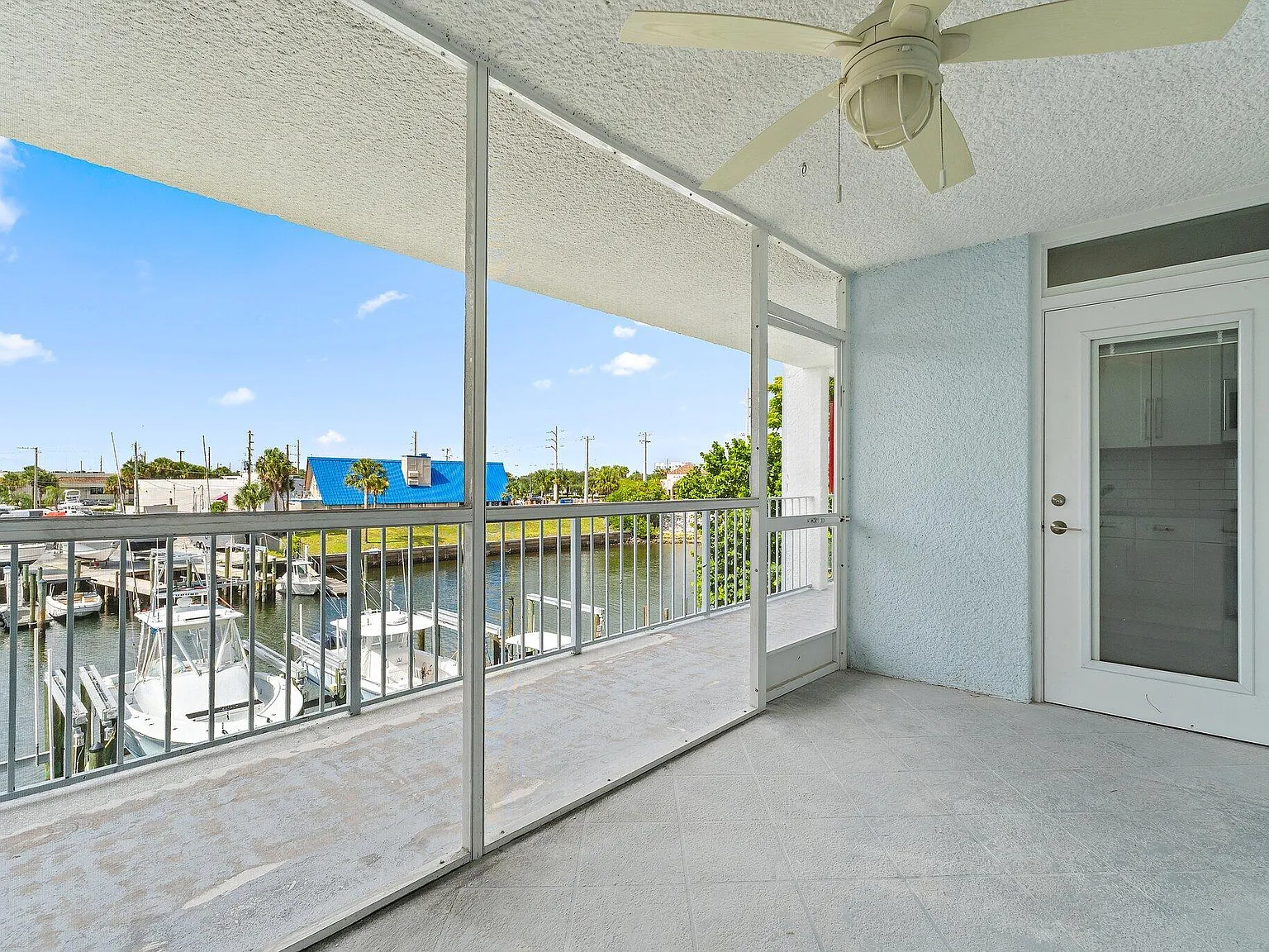 2 bed, 2.0 bath, 1154 sqft, $3,000 — Photo 4