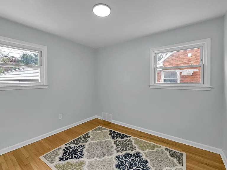 3837 Katherine St — Photo 19
