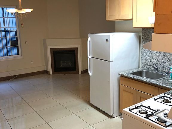 2nd image of 318 Alemany Blvd APT 1A