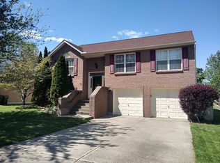 1270 Edinburgh Ln, Union, KY 41091