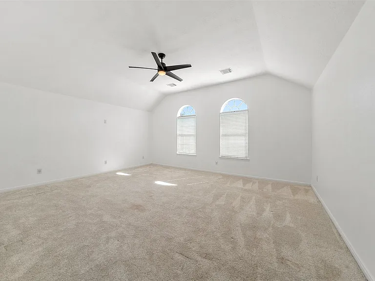 1922 Lake Grayson Dr — Photo 16