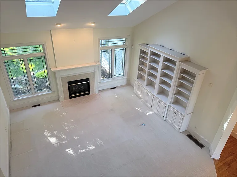 11 Harrington Dr — Photo 7