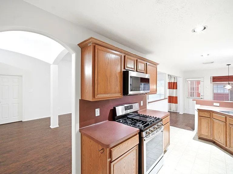 6931 Hamilton Falls Ln — Photo 18
