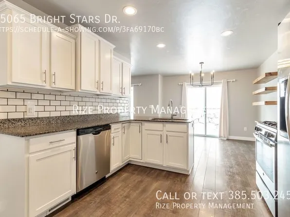 15065 S Bright Stars Dr, Bluffdale, UT 84065