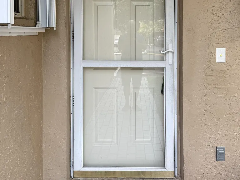 3767 NW 91st Ln — Photo 3