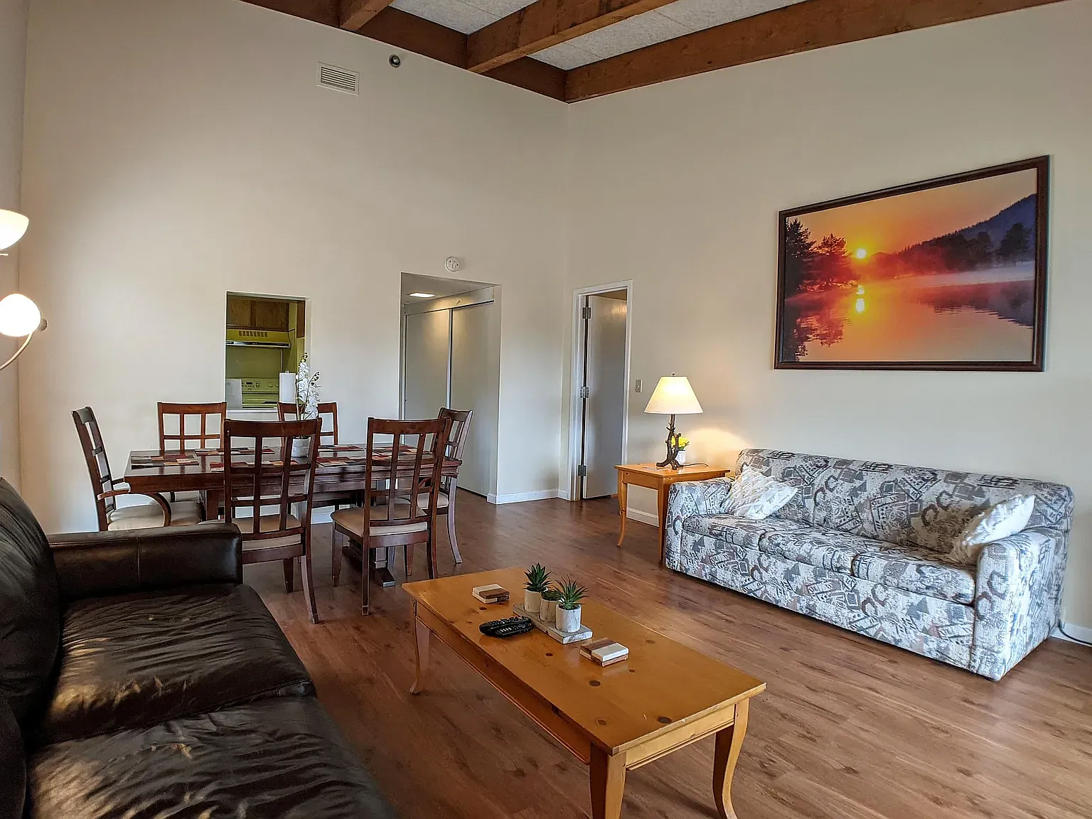 1 bed, 920 sqft, $1,500 — Photo 4