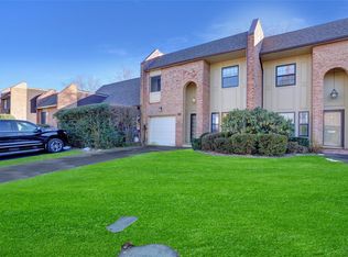 124 Southgate Cir, Massapequa Park, NY 11762