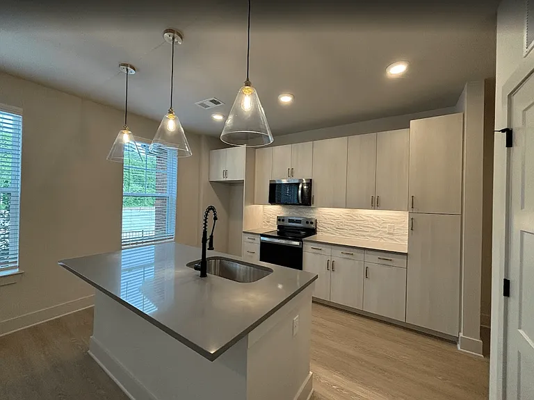 District on the Etowah Apartments — Photo 432
