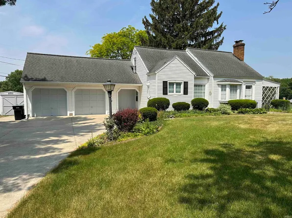 57073 Poppy Rd, South Bend, IN 46619