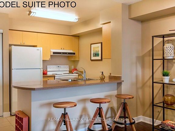 3rd image of 167 Church St #2603