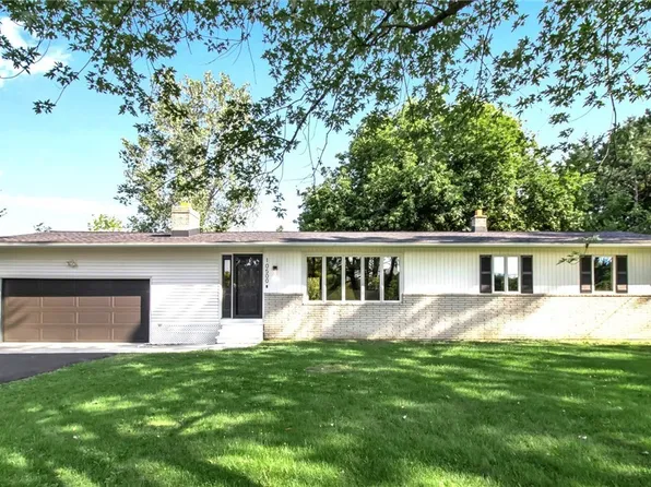10500 Keller Rd, Clarence, NY 14031