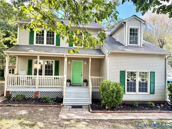 11018 Heathstead Rd, Chester, VA 23831