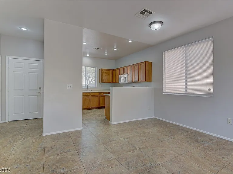 10753 Pipers Cove Ln — Photo 4
