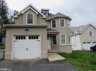 13494 Proctor Rd, Philadelphia, PA 19116