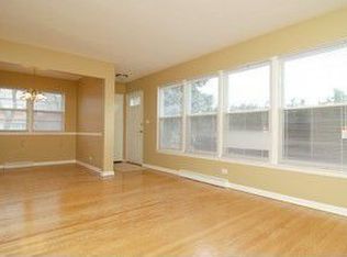 2346 Linden Ave, Waukegan, IL 60087