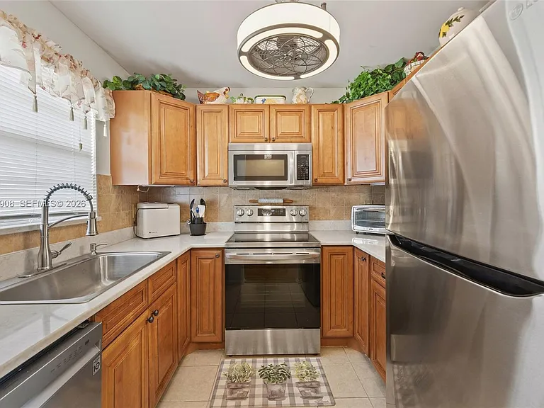 2600 SE Ocean Blvd #P2 — Photo 5