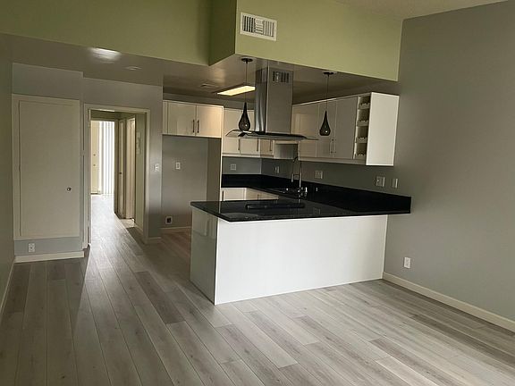 2nd image of 660 W Bonita Ave APT 20H