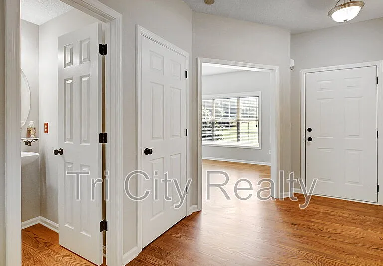 75 Rock Mill Ct — Photo 5