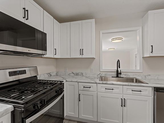 3rd image of 3706 W Jefferson Blvd