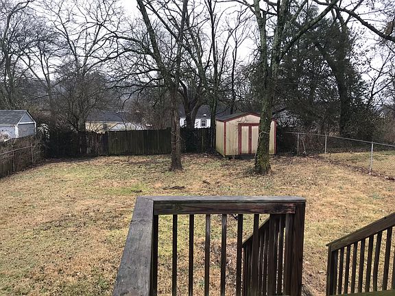 3rd image of 2903 Highland Dr
