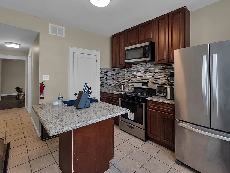 71 Howard St #2 — Photo 2