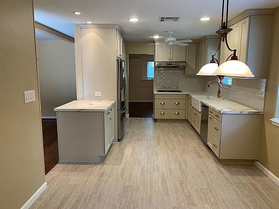 5th image of 1622 Maux Dr