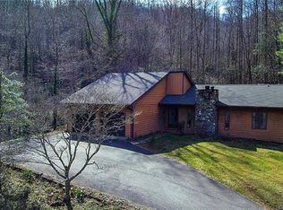 450 Billy Cove Rd, Candler, NC 28715