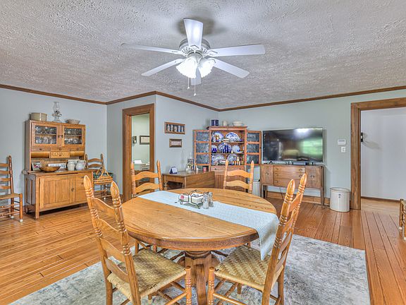 33rd image of 117 Brights Ln