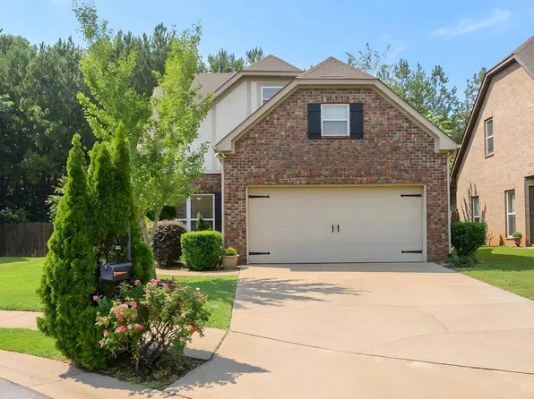 2824 Oxmoor Glen Dr, Birmingham, AL 35211