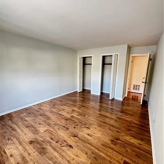 15 Hanover Sq #C — Photo 6